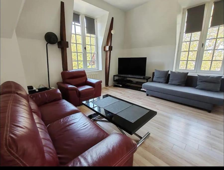 Un Appartement Dans Un Chateau Deauville Ngoại thất bức ảnh